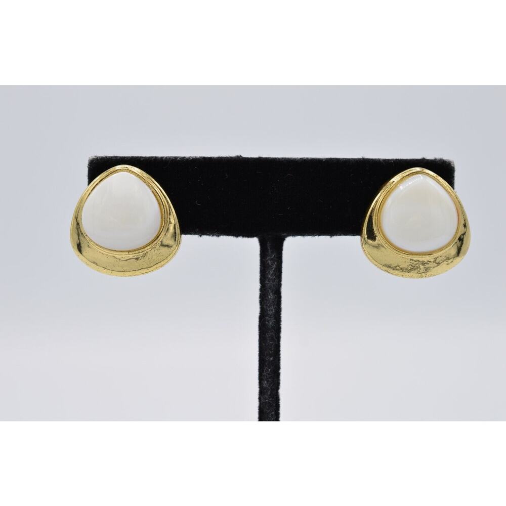 Vintage Clip On Earrings Gold Tone White Cabochon Drop 3/4" 80s 1980s BinAB